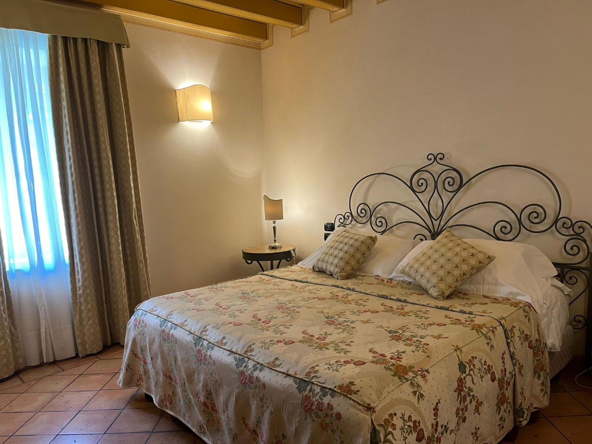 Romantik Relais Mirabella 4*